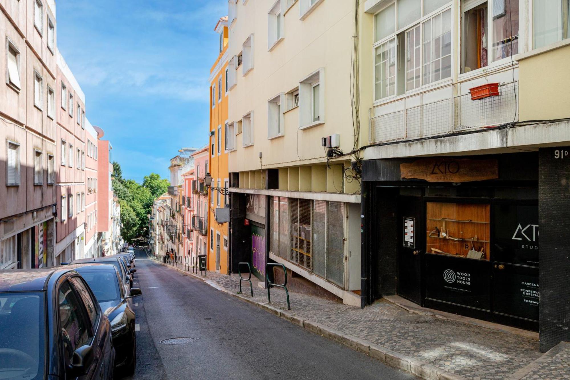Principe Real Sunny Apartment Lisbon